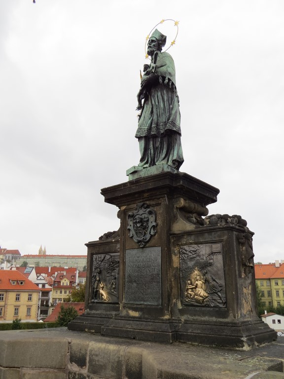 Kip Janeza Nepomuka, češkega duhovnika in mučenca